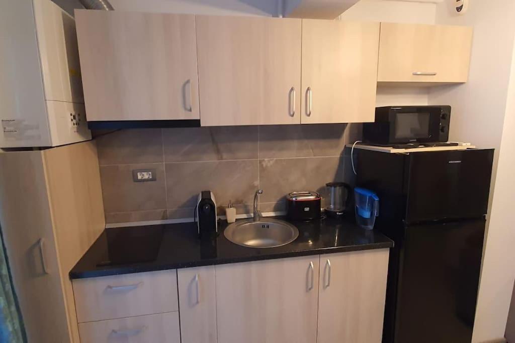 Alezzy Beach Apartament Prima Linie La Mare Нэводари Экстерьер фото