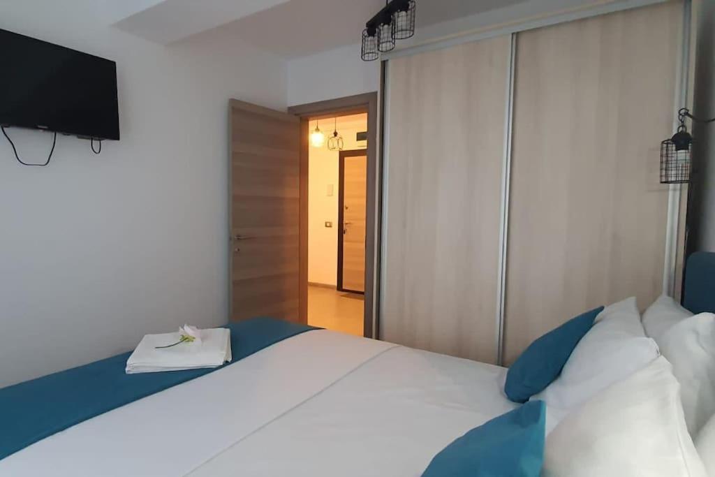 Alezzy Beach Apartament Prima Linie La Mare Нэводари Экстерьер фото